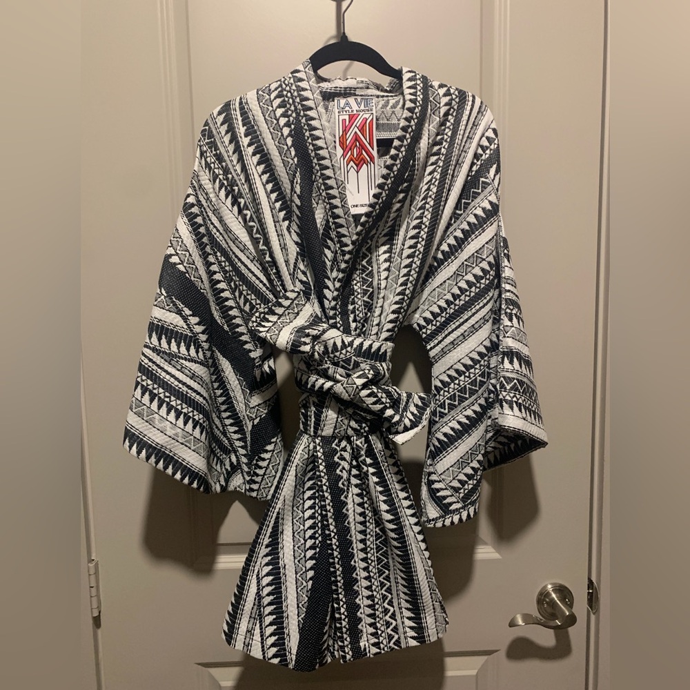 La Vie Boheme Black & White Tribal Kimono dress or jacket